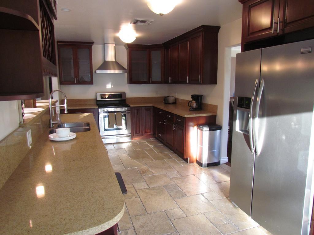 2 Floors House With Pool Holiday home *