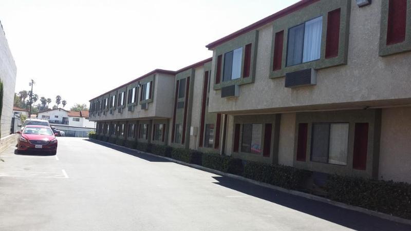 Howard Johnson By Wyndham Reseda & Los Angeles