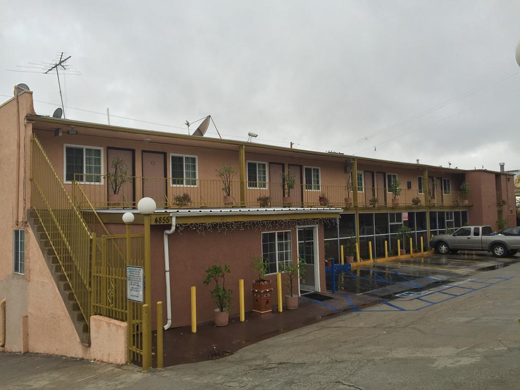 Highland Park Motel *