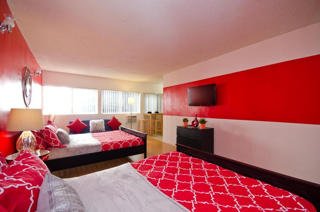 Delightful On Hollywood Blvd Apartment Los Angeles