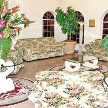 Comfort Near Universal Hollywood Hotel 2*