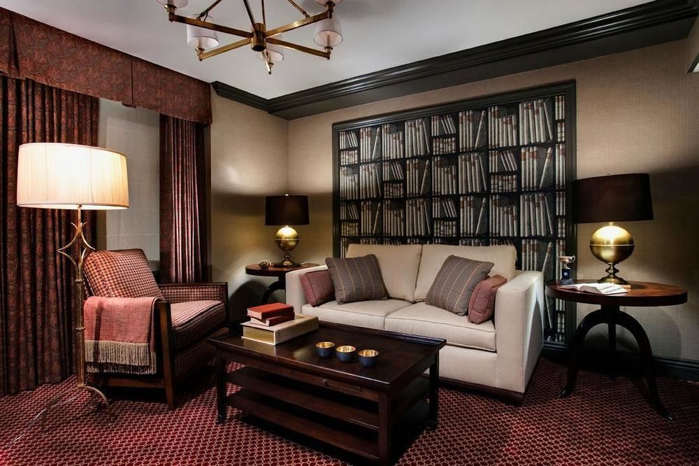 Angeles Athletic Club Hotel