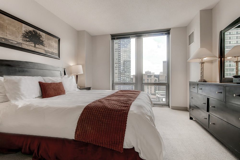 Global Luxury At Wilshire *