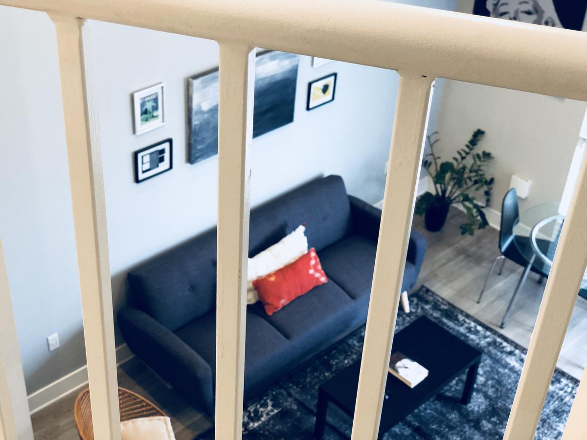 2 Story Loft Apartment *