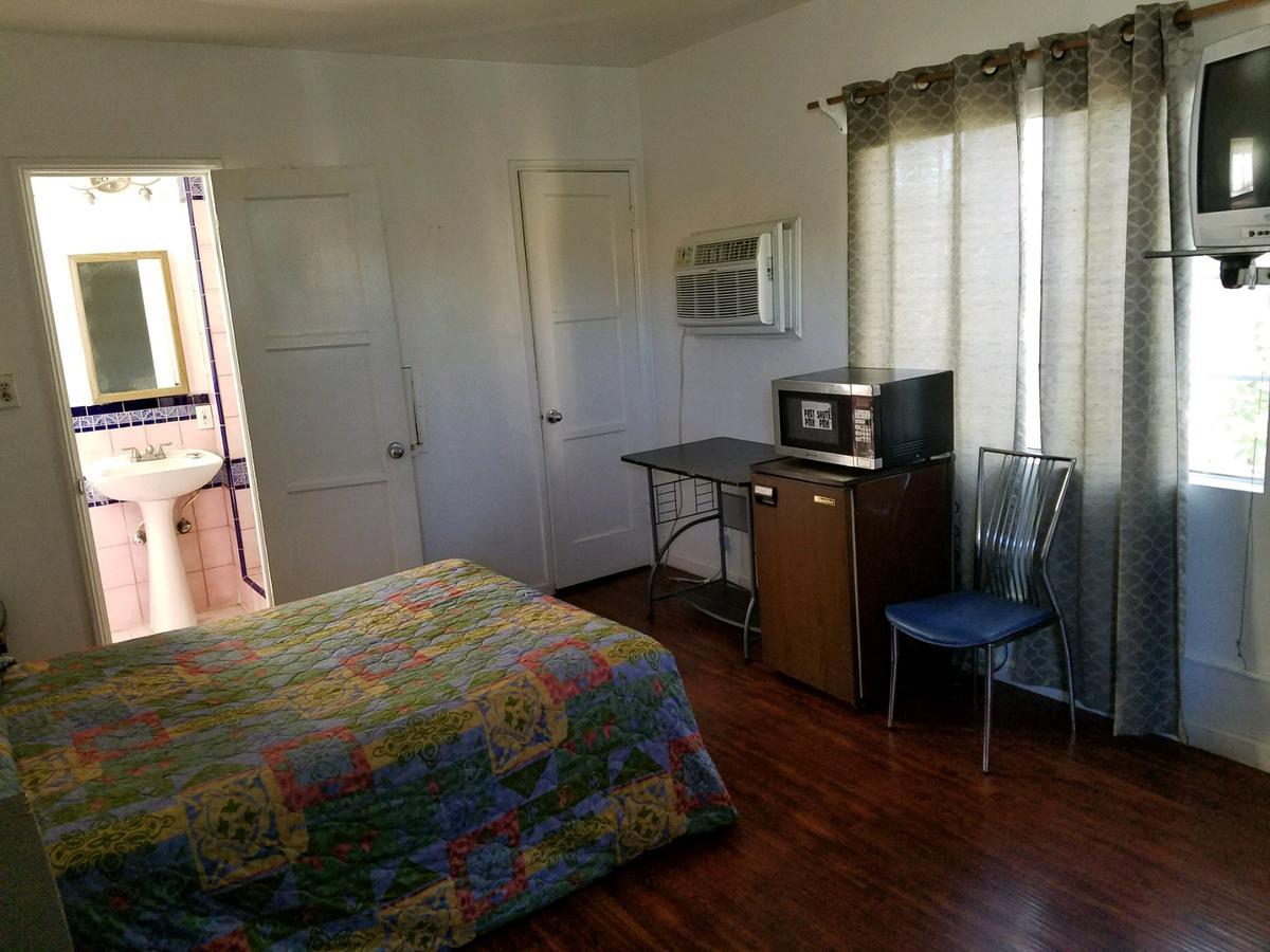 Little Motel *