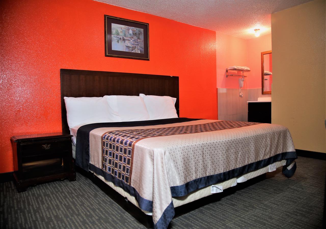 4 Star 2* Los Angeles