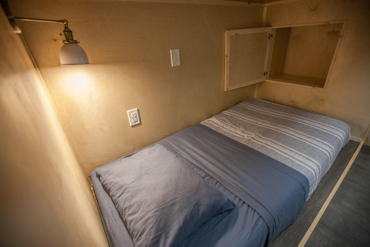Dormshare Hostel *
