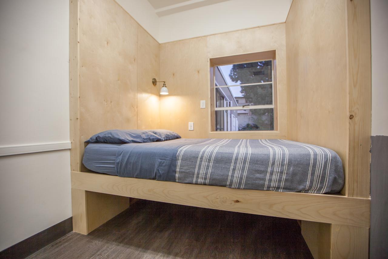 Dormshare Hostel *