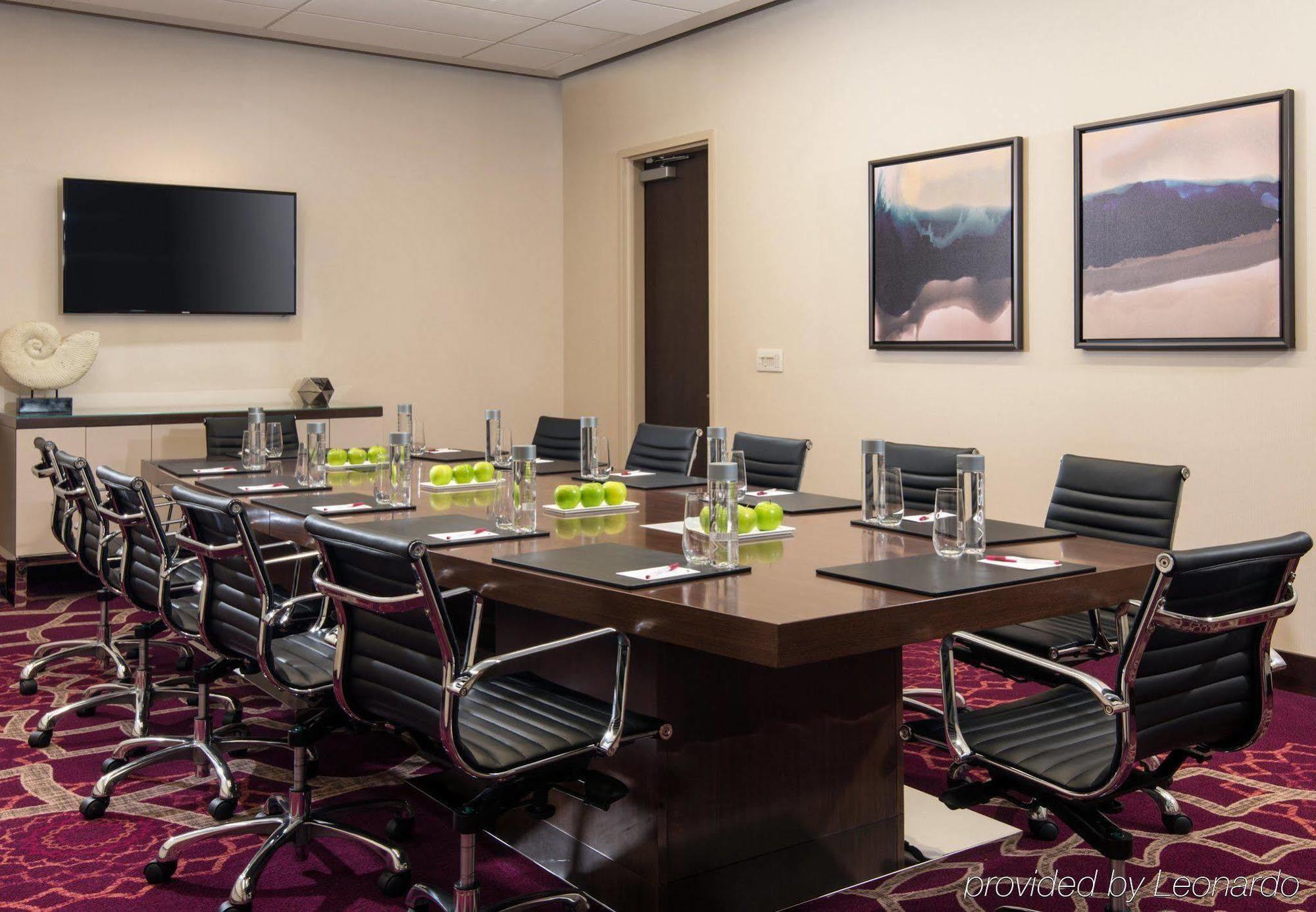 Hotel By Marriott Angeles L.a. Live 3*