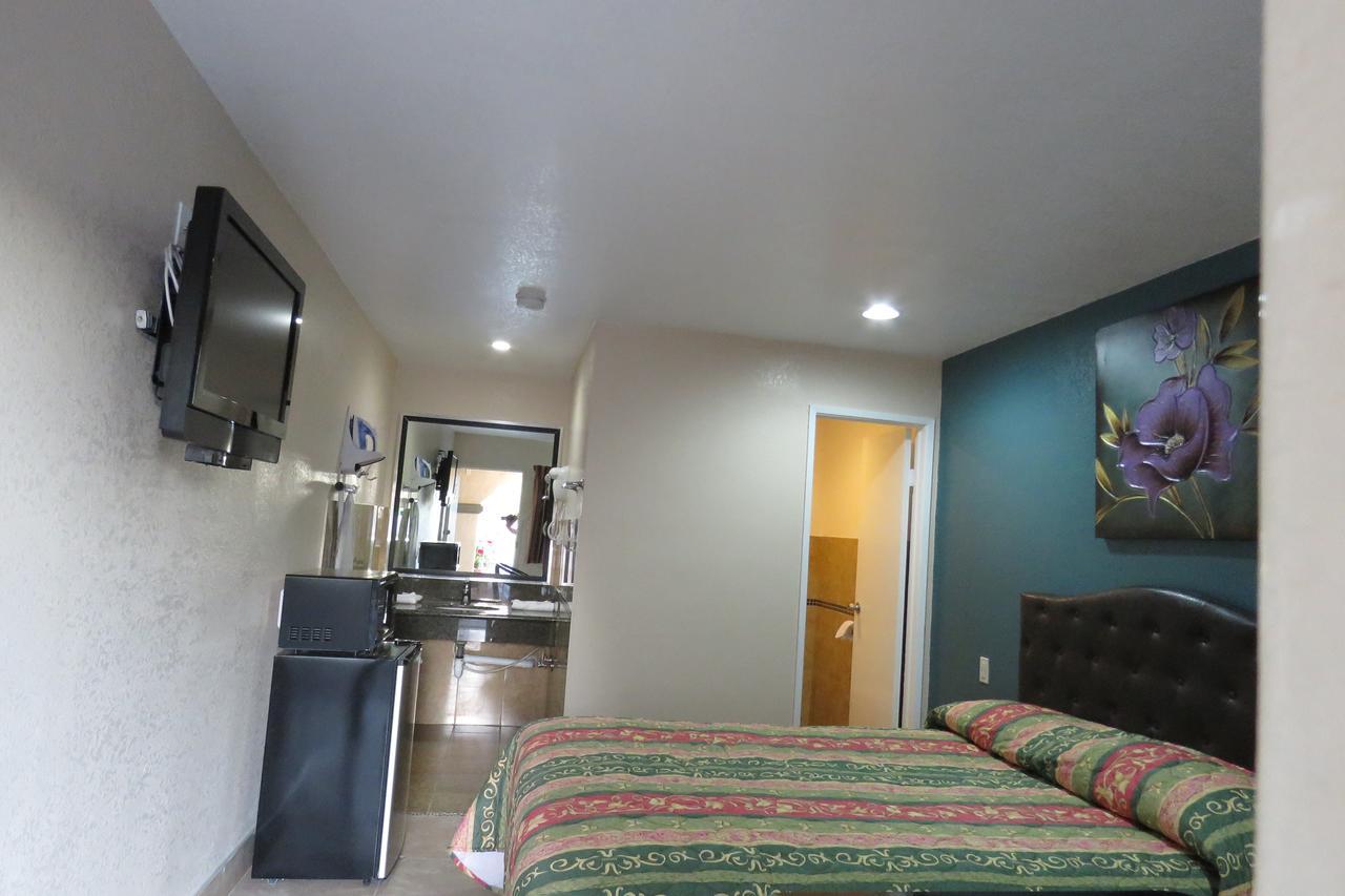 Florentina - Angeles Motel Los Angeles