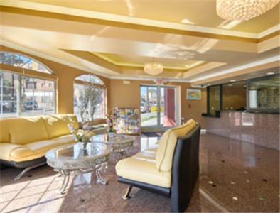 Motel Super 8 By Wyndham Angeles Downtown 2*