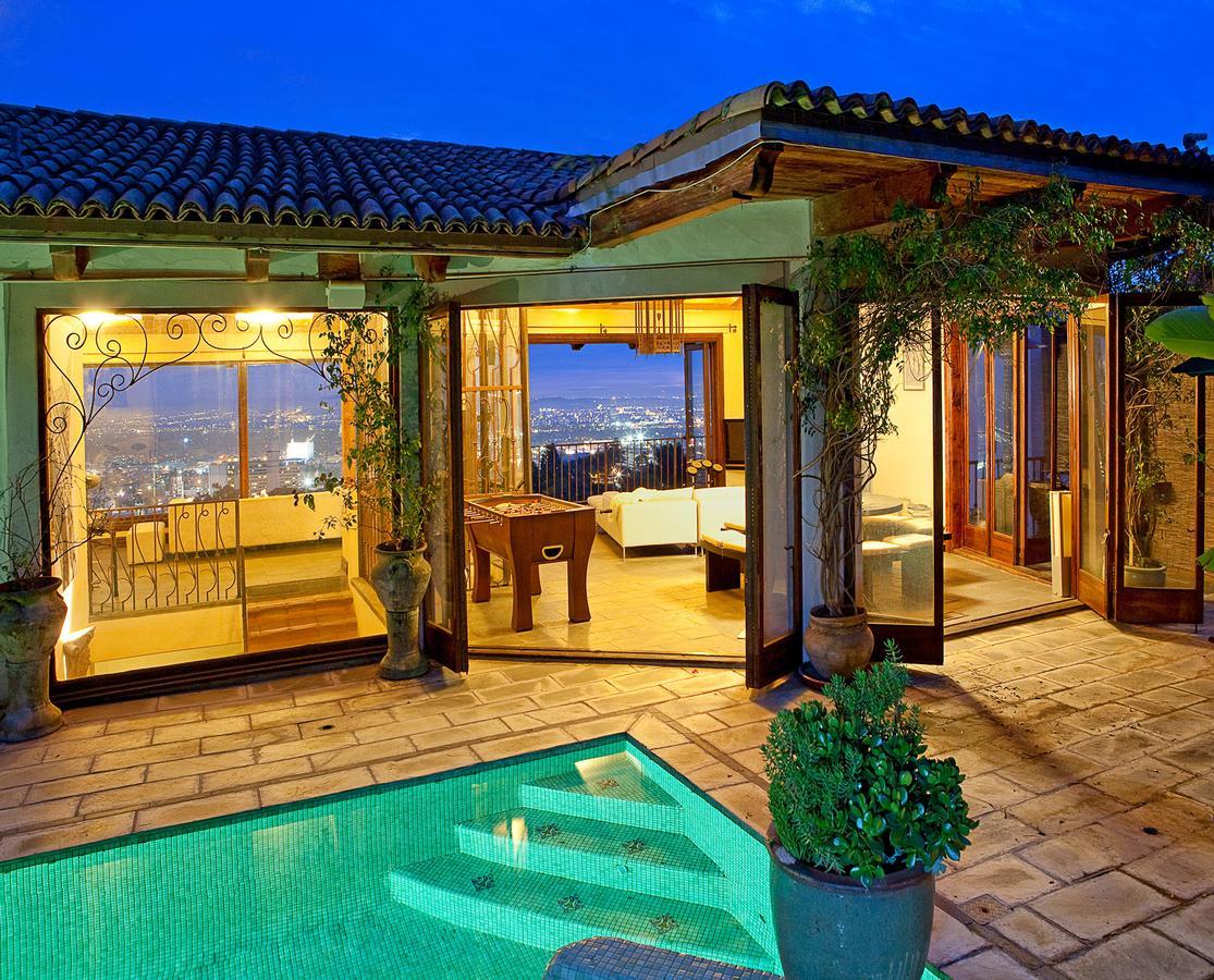 Villa In The Sky *