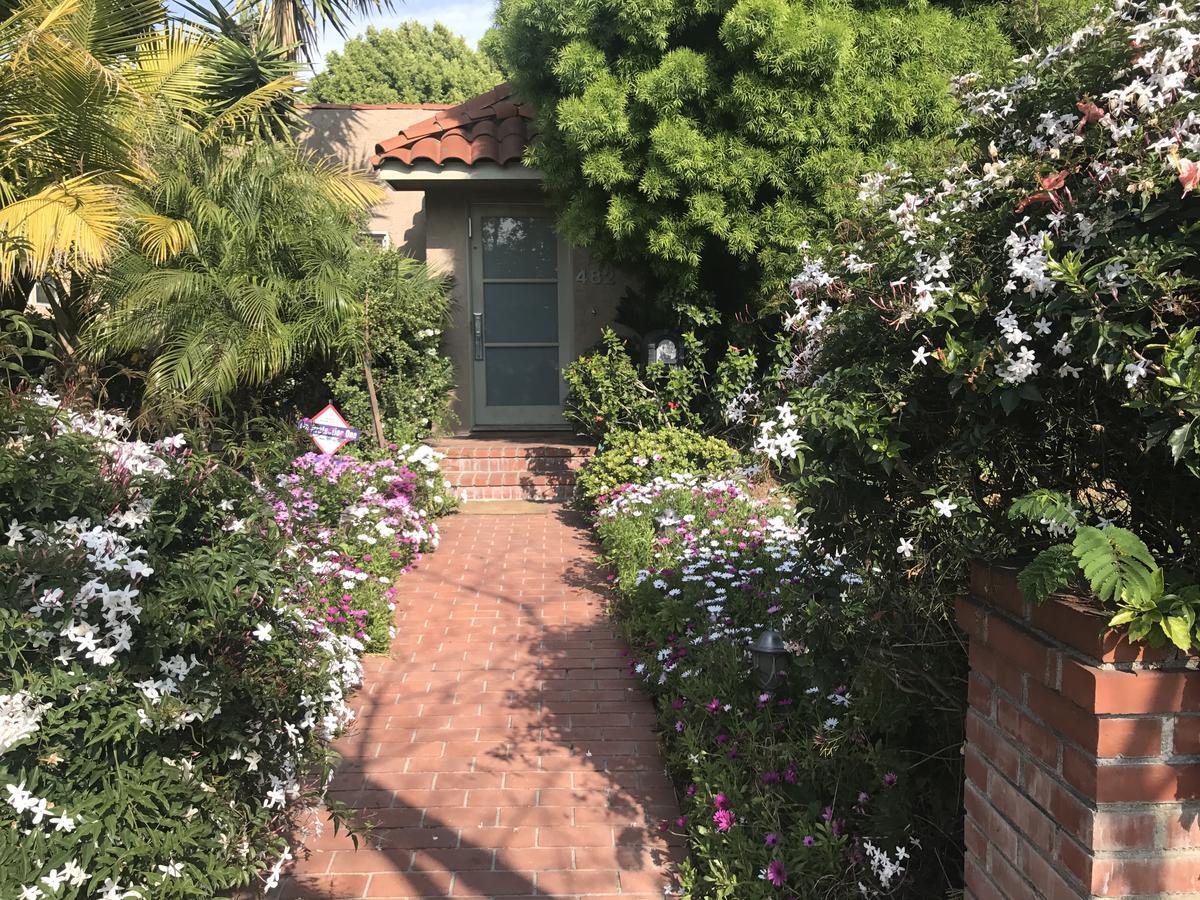 Cozy * Los Angeles