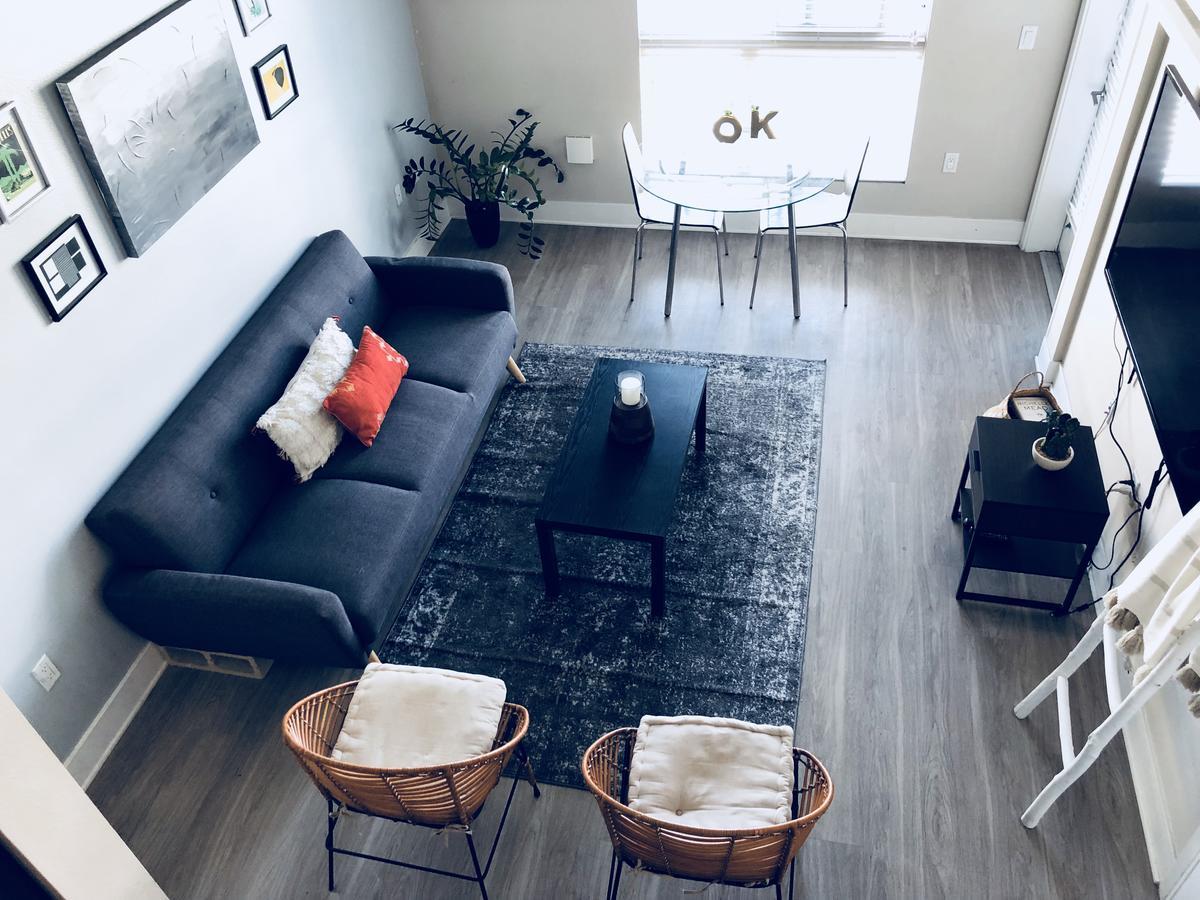 2 Story Loft Apartment *
