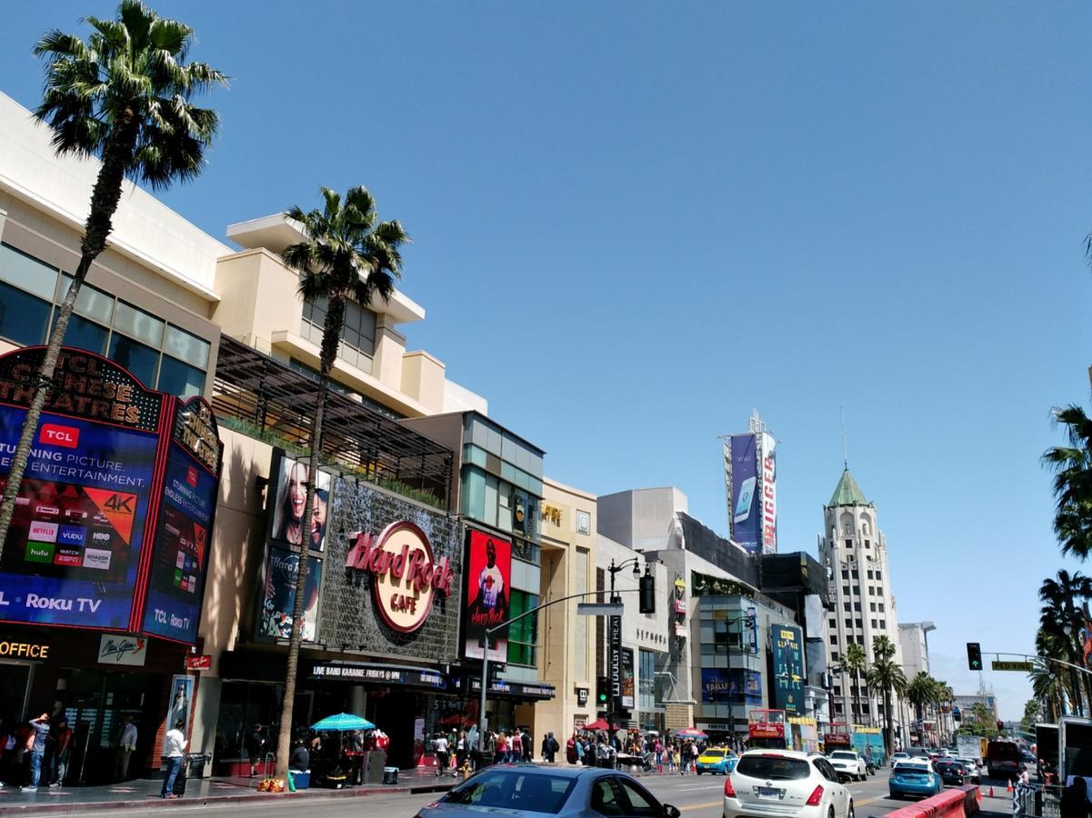 Hollywood Shine *