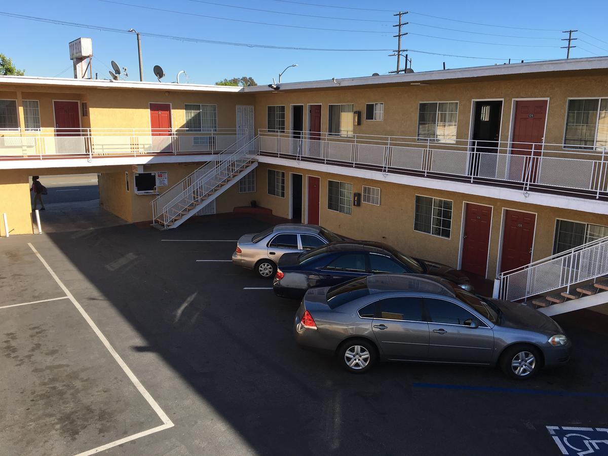 Top Hat Motel Motel