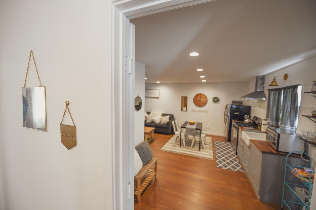 Charming Valley Village Permit # Hsr Two Three Zero Zero 2794 * Los Angeles