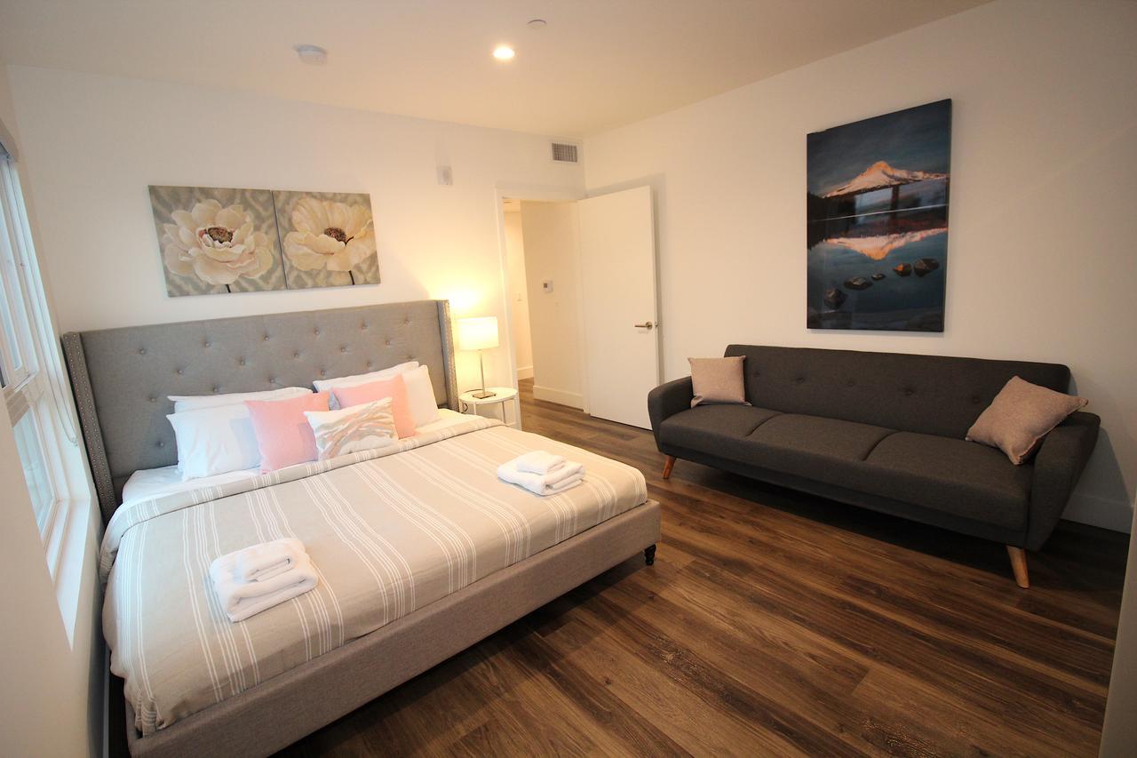 Deluxe Suites | Free Parking | 2br&2bt *