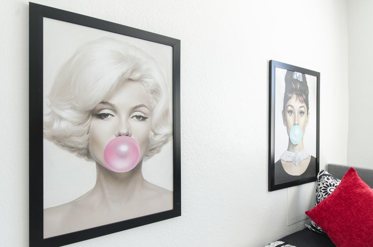 Marilyn Monroe Studio In Iconic Hollywood Towers Los Angeles
