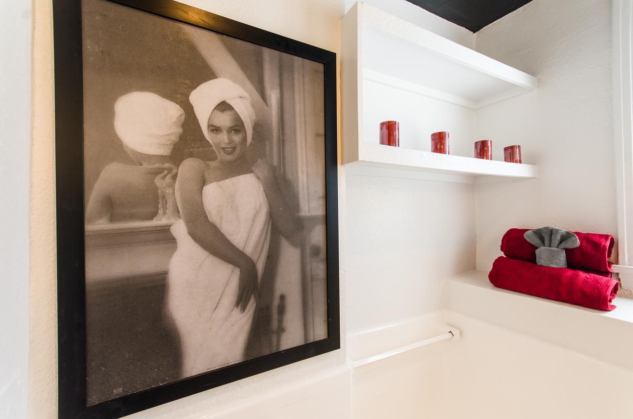Marilyn Monroe Studio In Iconic Hollywood Towers Apartment *