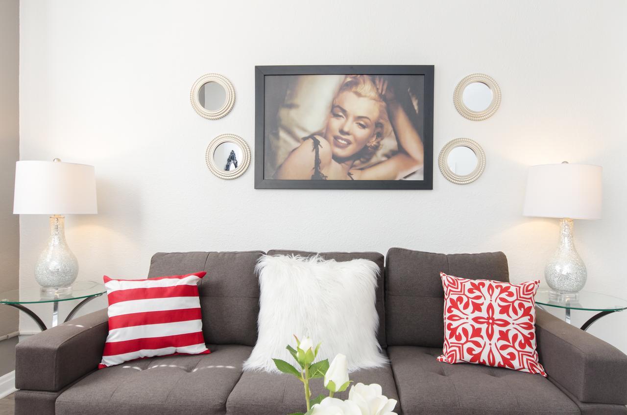 Marilyn Monroe Studio In Iconic Hollywood Towers