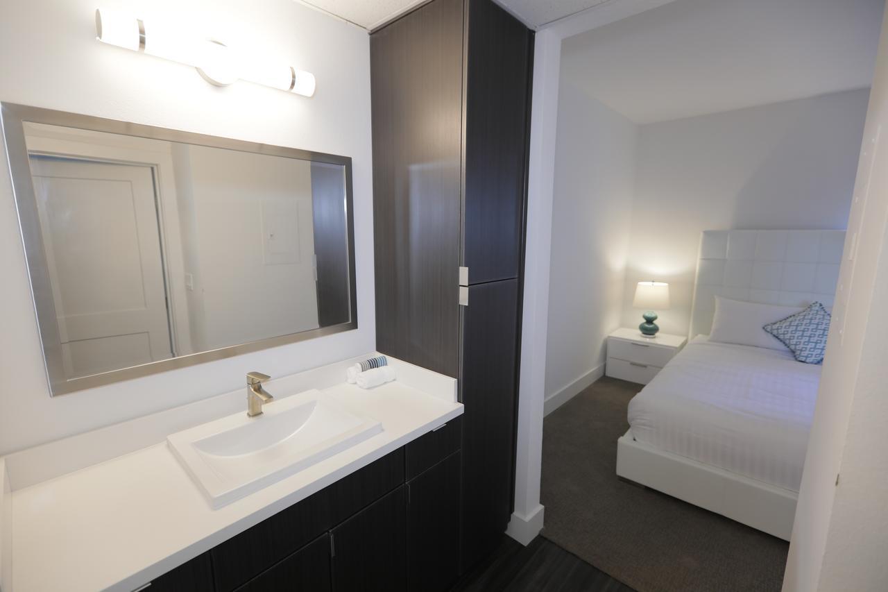 Aparthotel Hollywood Executive Residences 4*