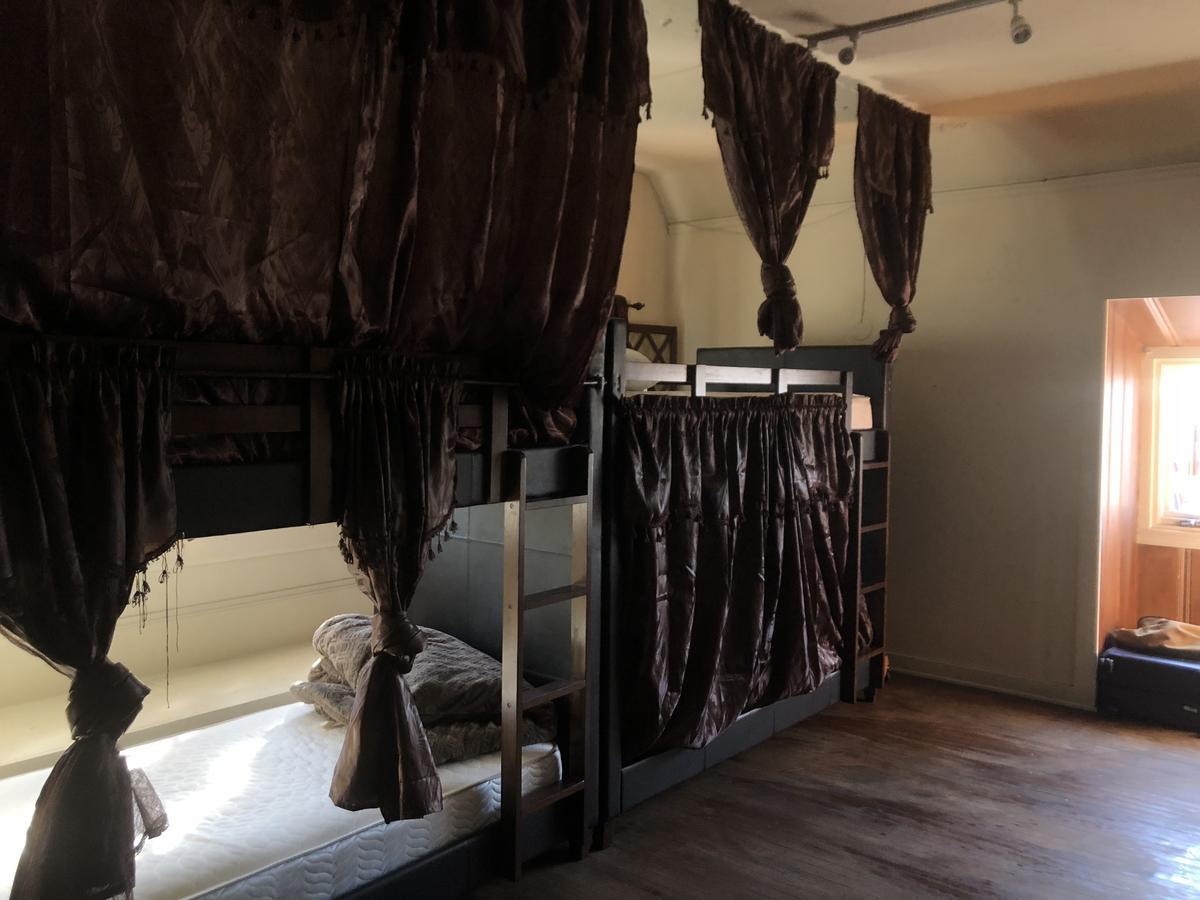 Downtown Mansion Hostel Los Angeles