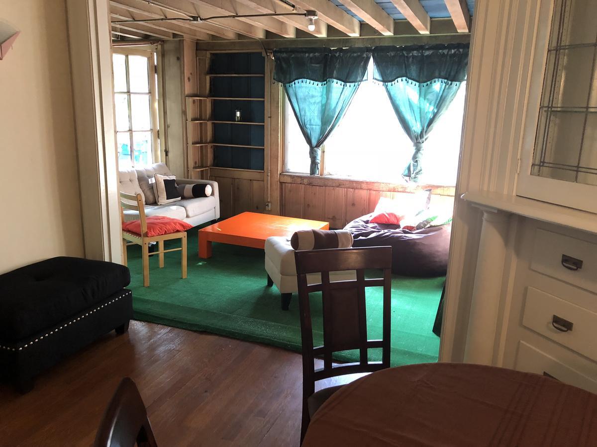 Hostel Downtown Mansion *