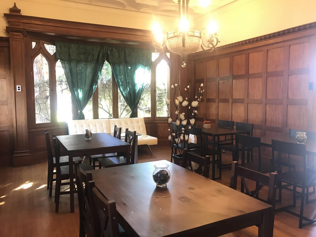 Downtown Mansion Hostel *