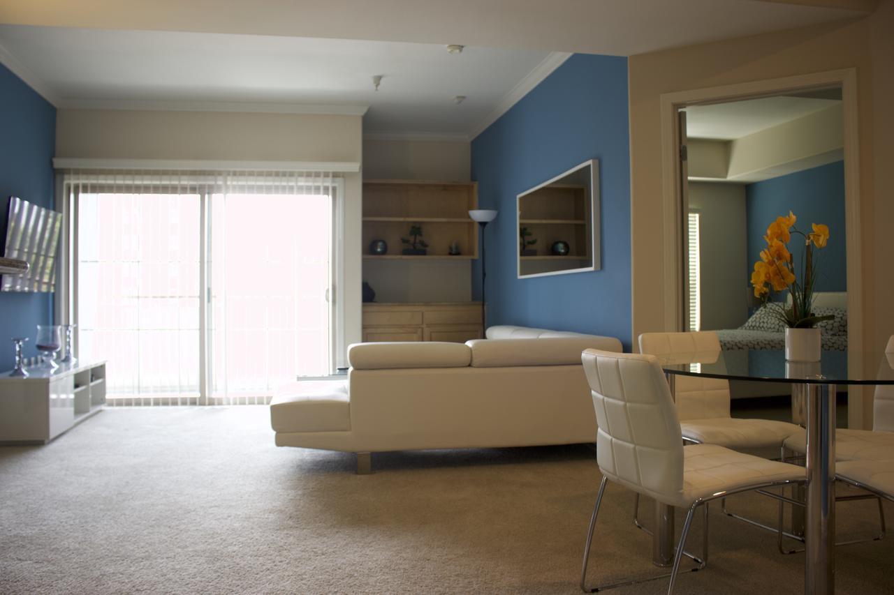 Luxury Near The Grove Aparthotel