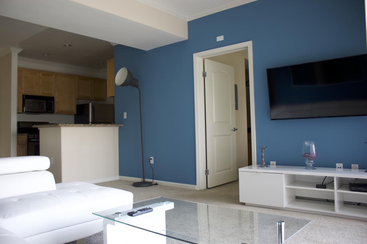 Luxury Near The Grove Aparthotel
