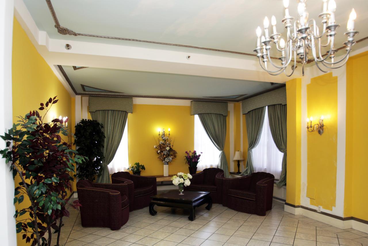 Apartment Glamorous Hollywood