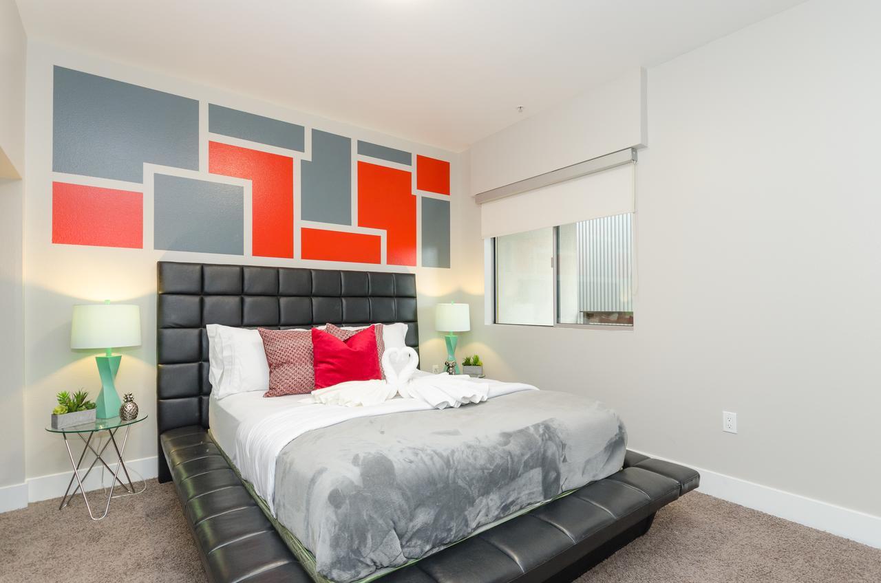 Hollywood Walk Of Fame Penthouse Apartment *