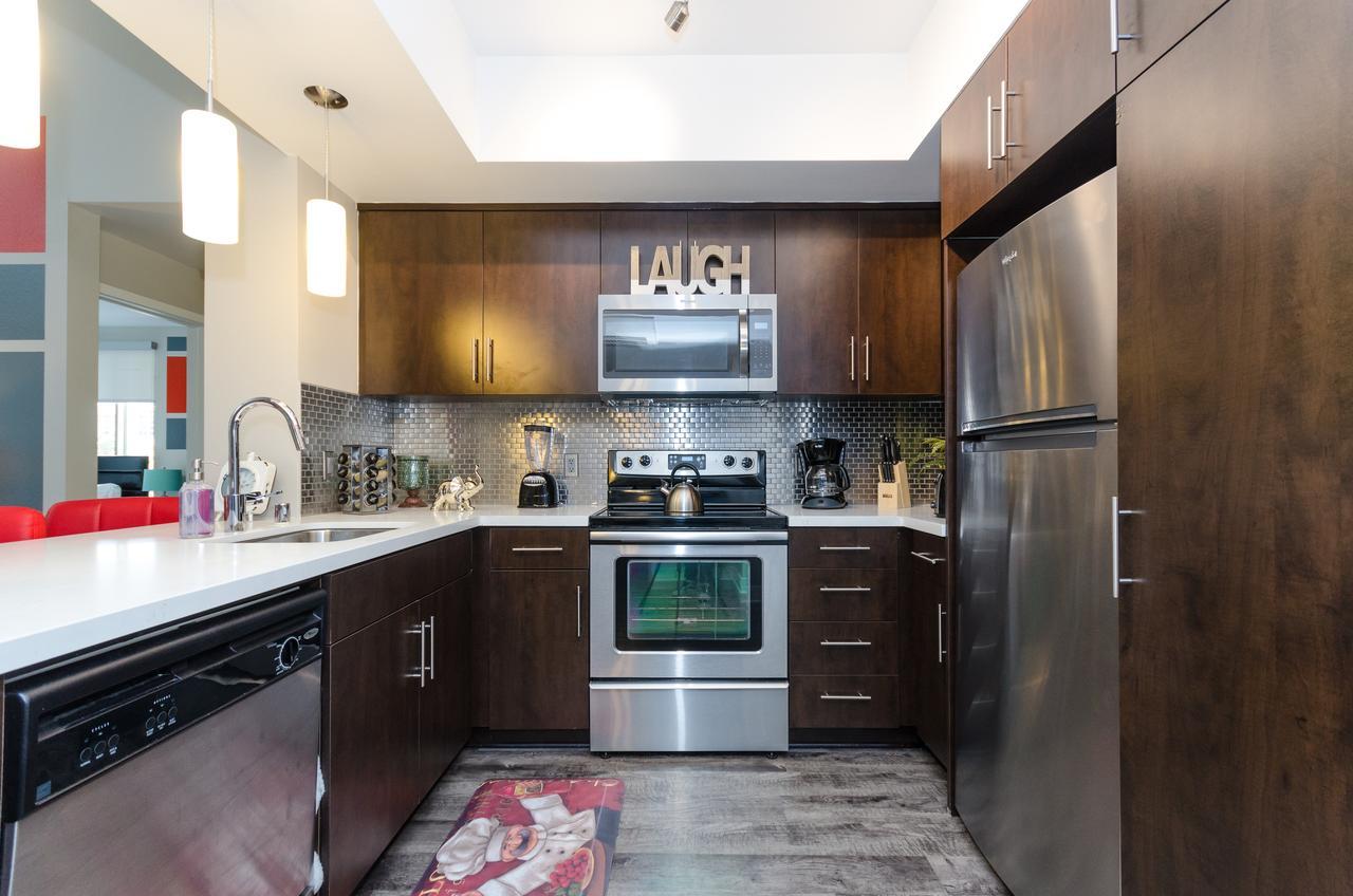 Hollywood Walk Of Fame Penthouse