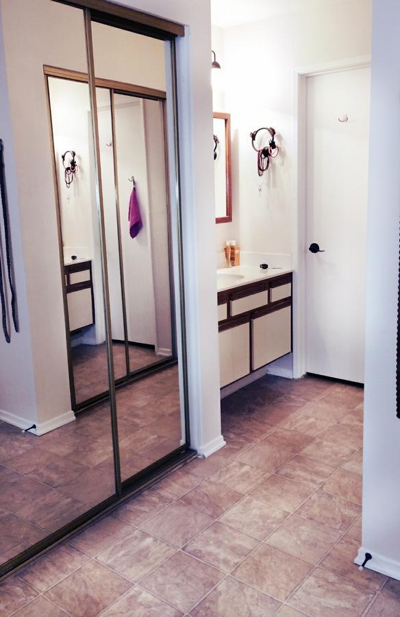 Hollywood Shine Hostel