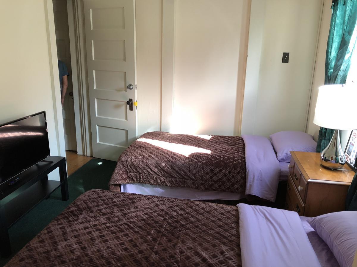 Downtown Mansion Hostel Los Angeles