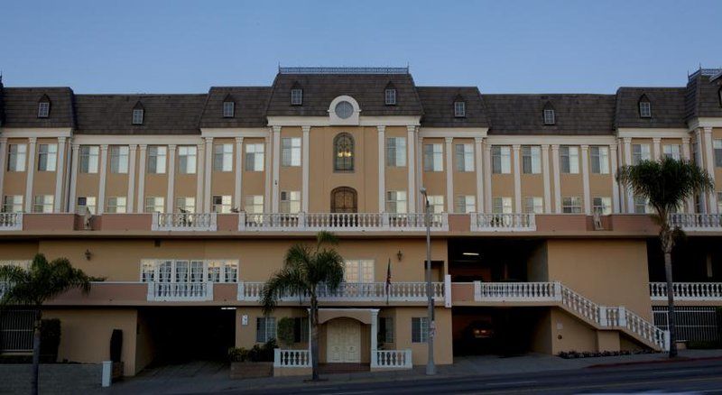 Best Western Plus San Pedro & Hotel