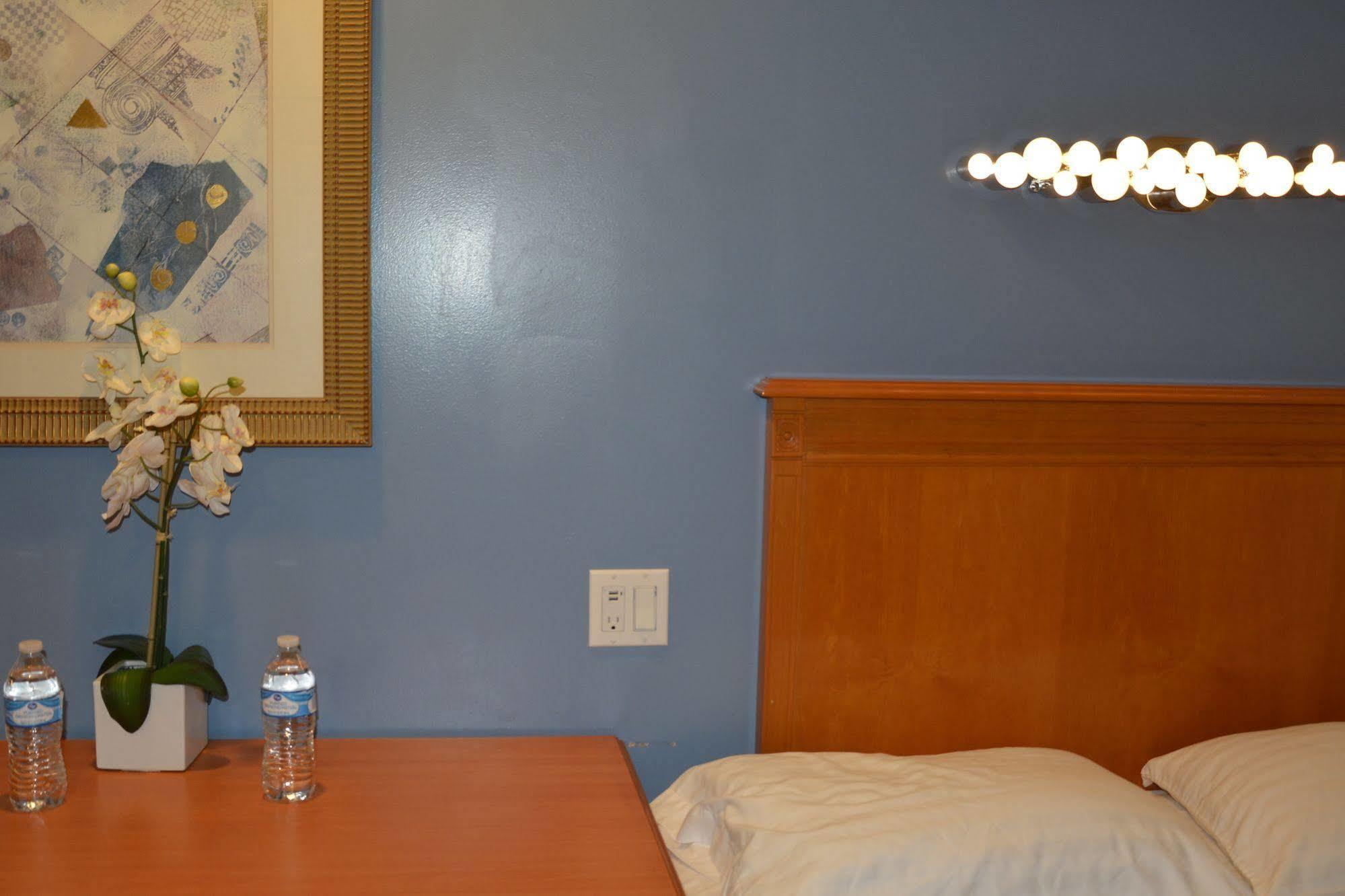 Lincoln Park 3* Los Angeles