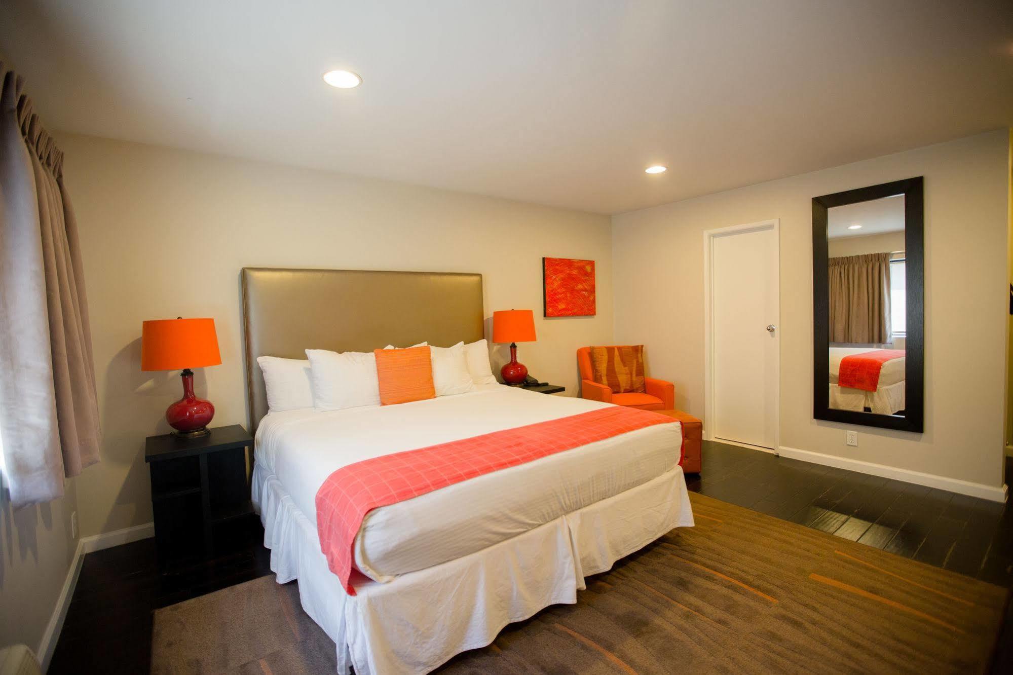 Shelter Hotel