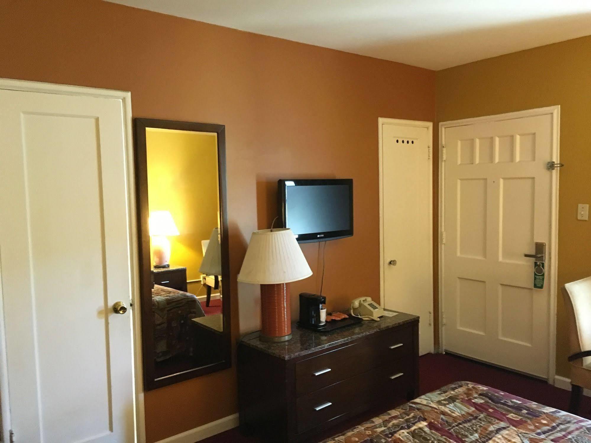 Cara Motel 2*