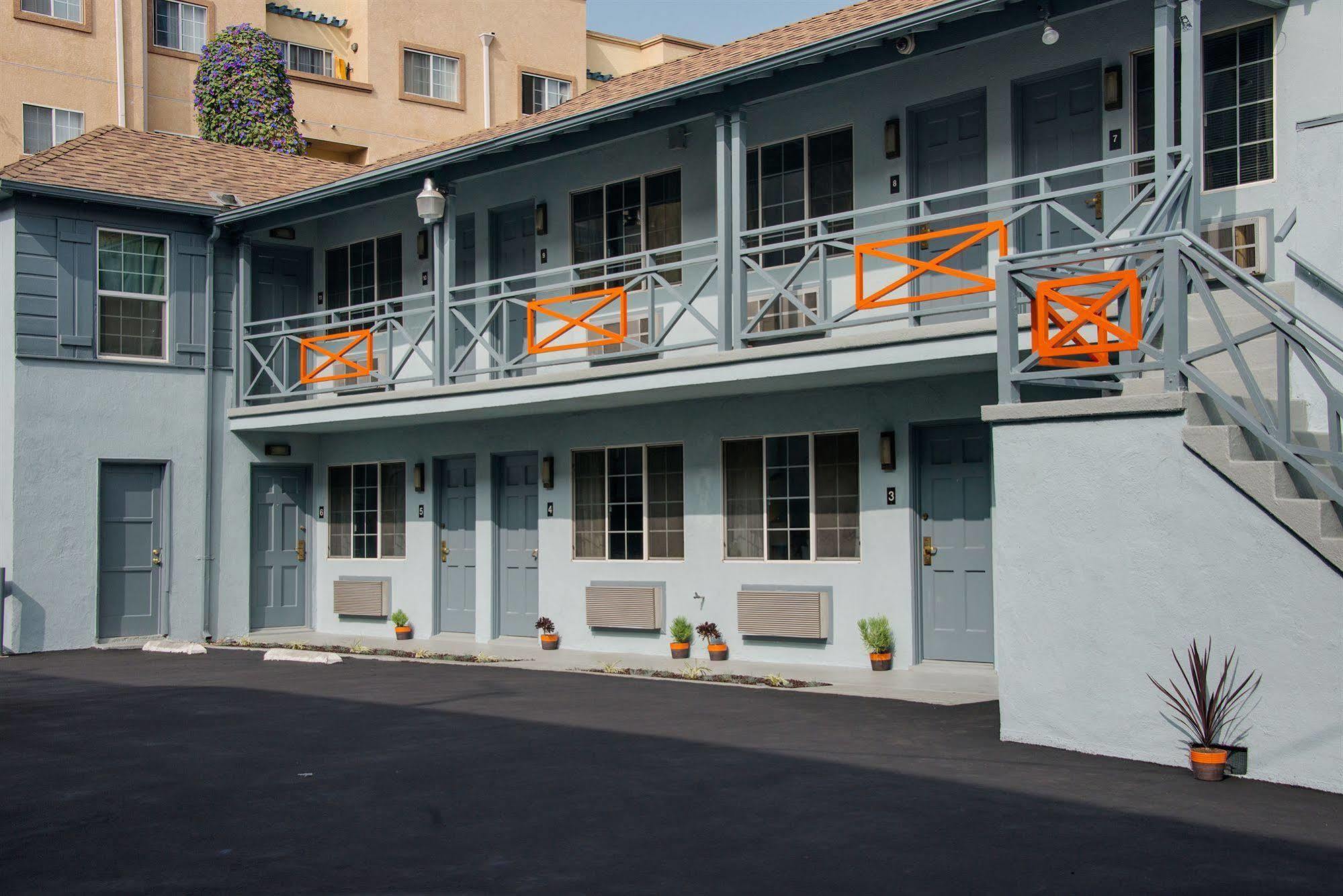 Hotel Jerry's 2*