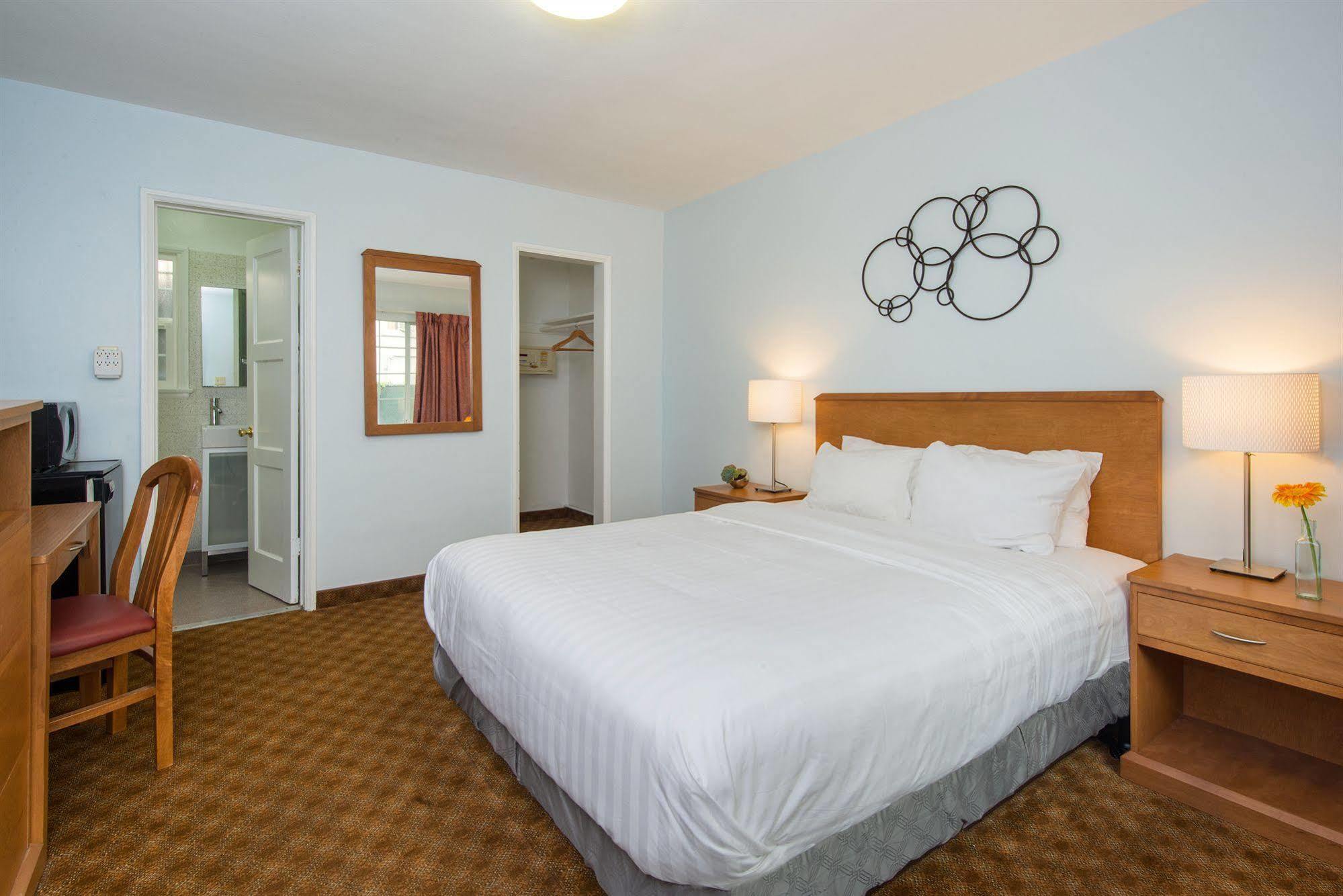 Jerry's Hotel