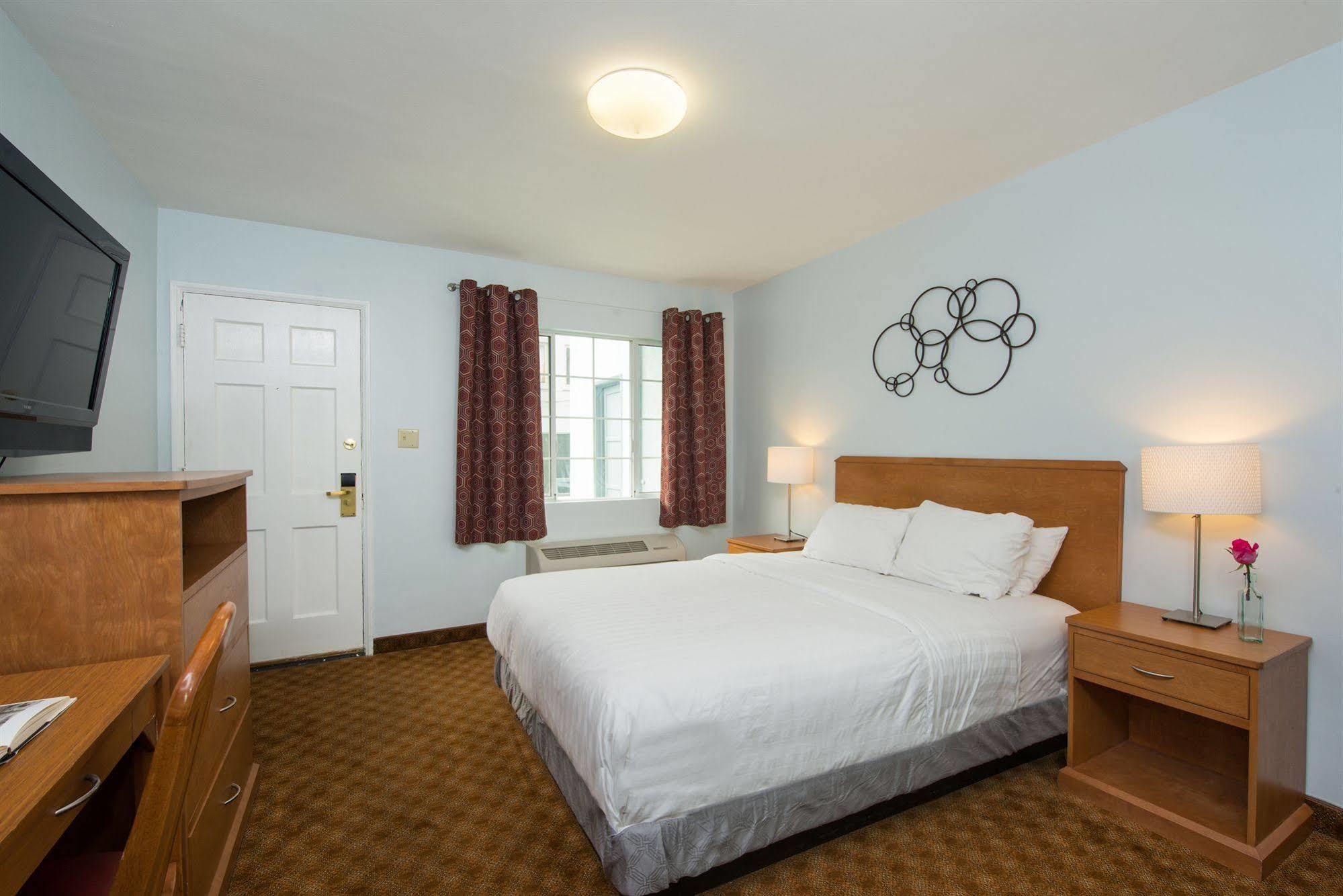 Jerry's Hotel 2*