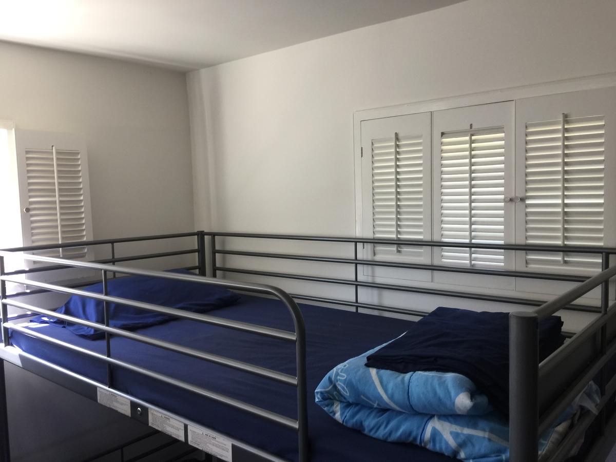 Hostel Valley Village // Sherman Oaks // North Hollywood *
