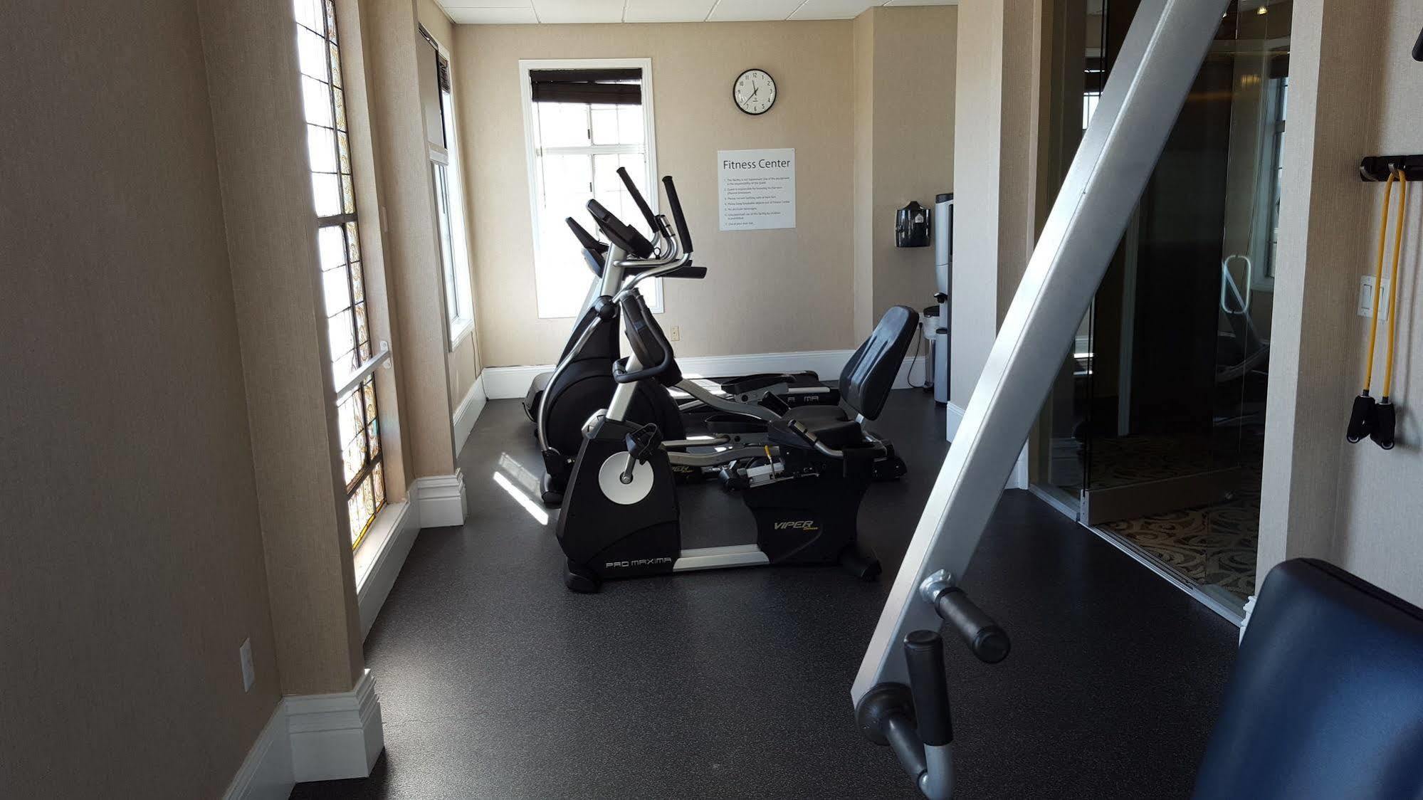 Best Western Plus San Pedro &