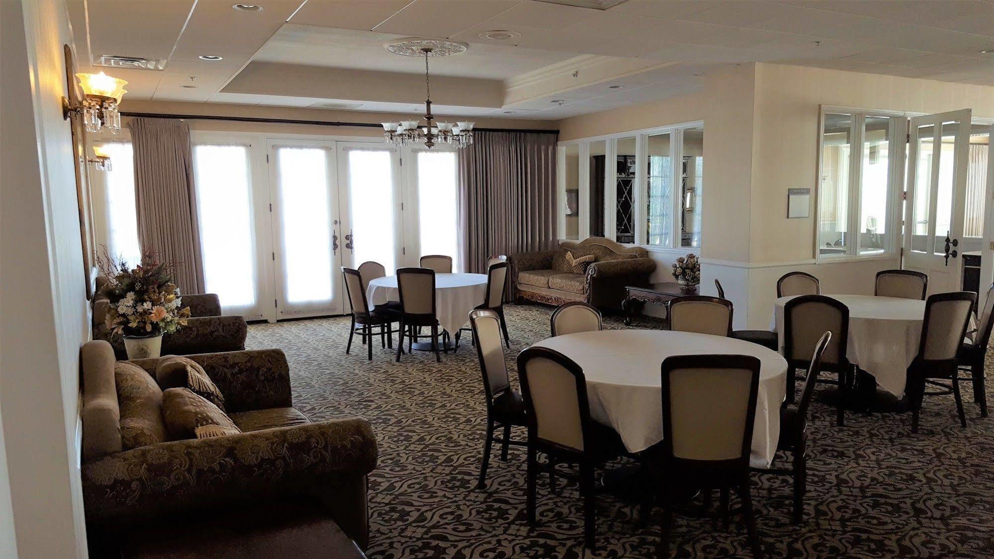 Best Western Plus San Pedro & Hotel 3*