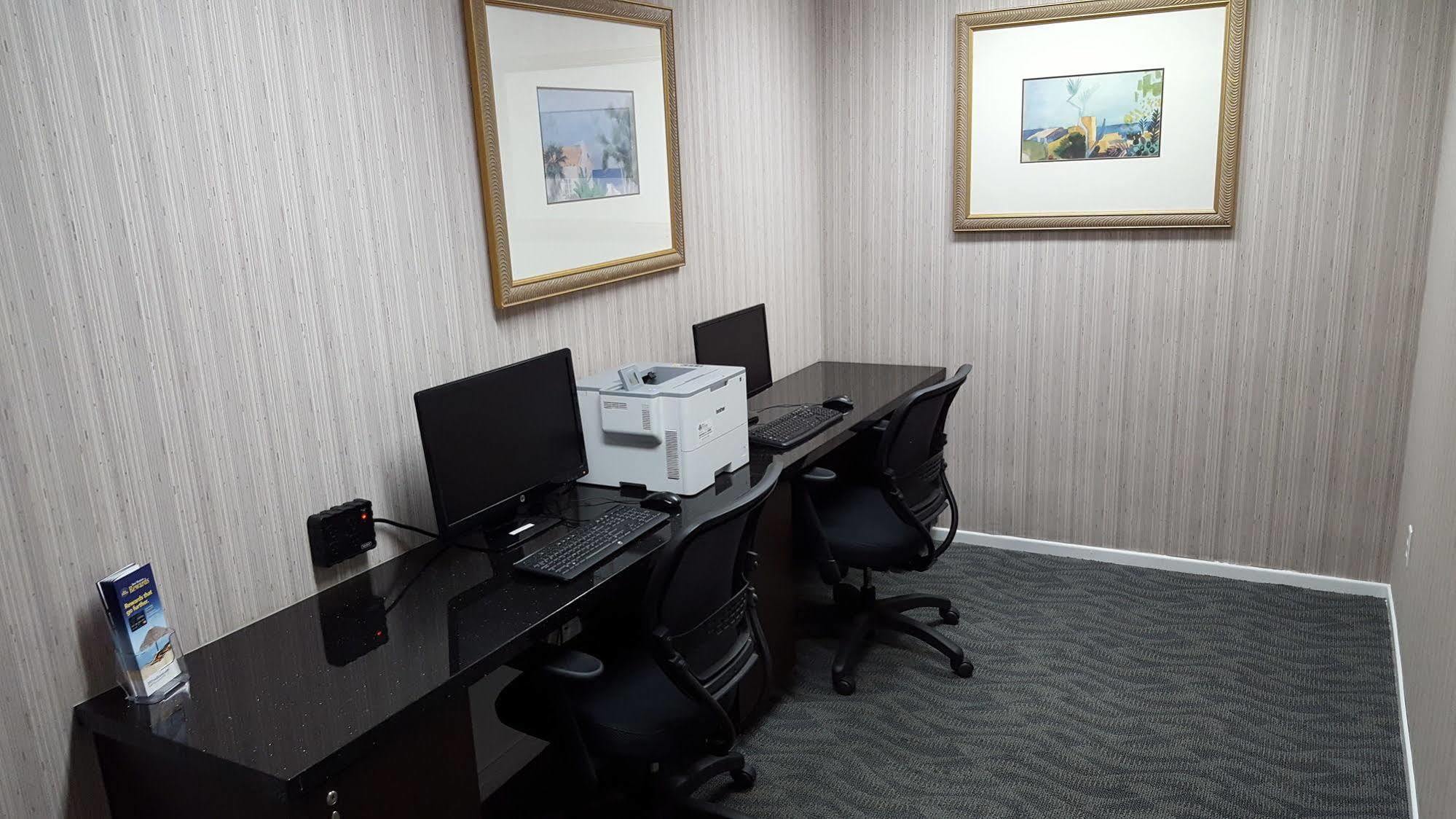 Best Western Plus San Pedro & Hotel