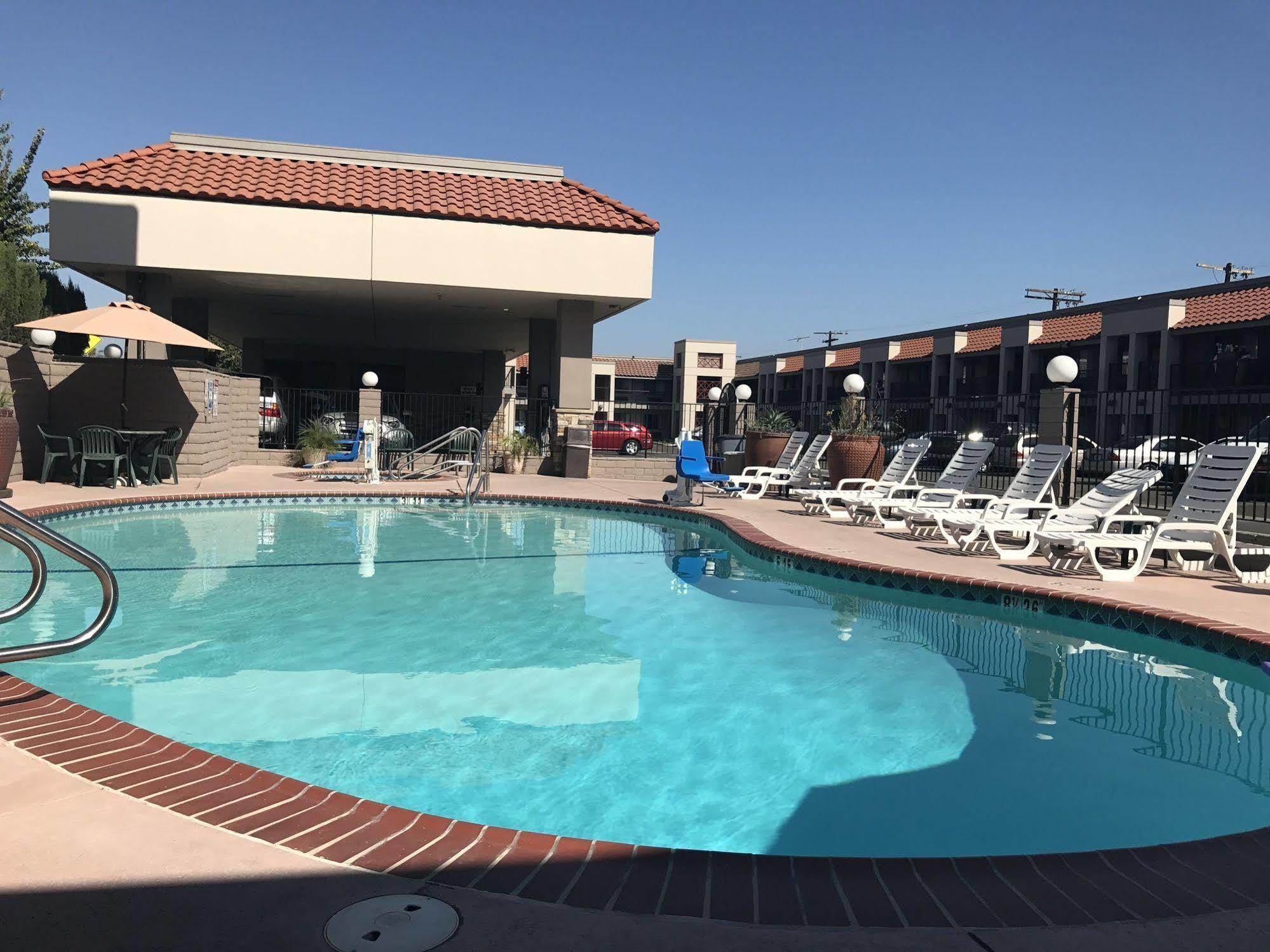 Inn The Hills Eagle Rock - Near Old Town Pasadena 2*