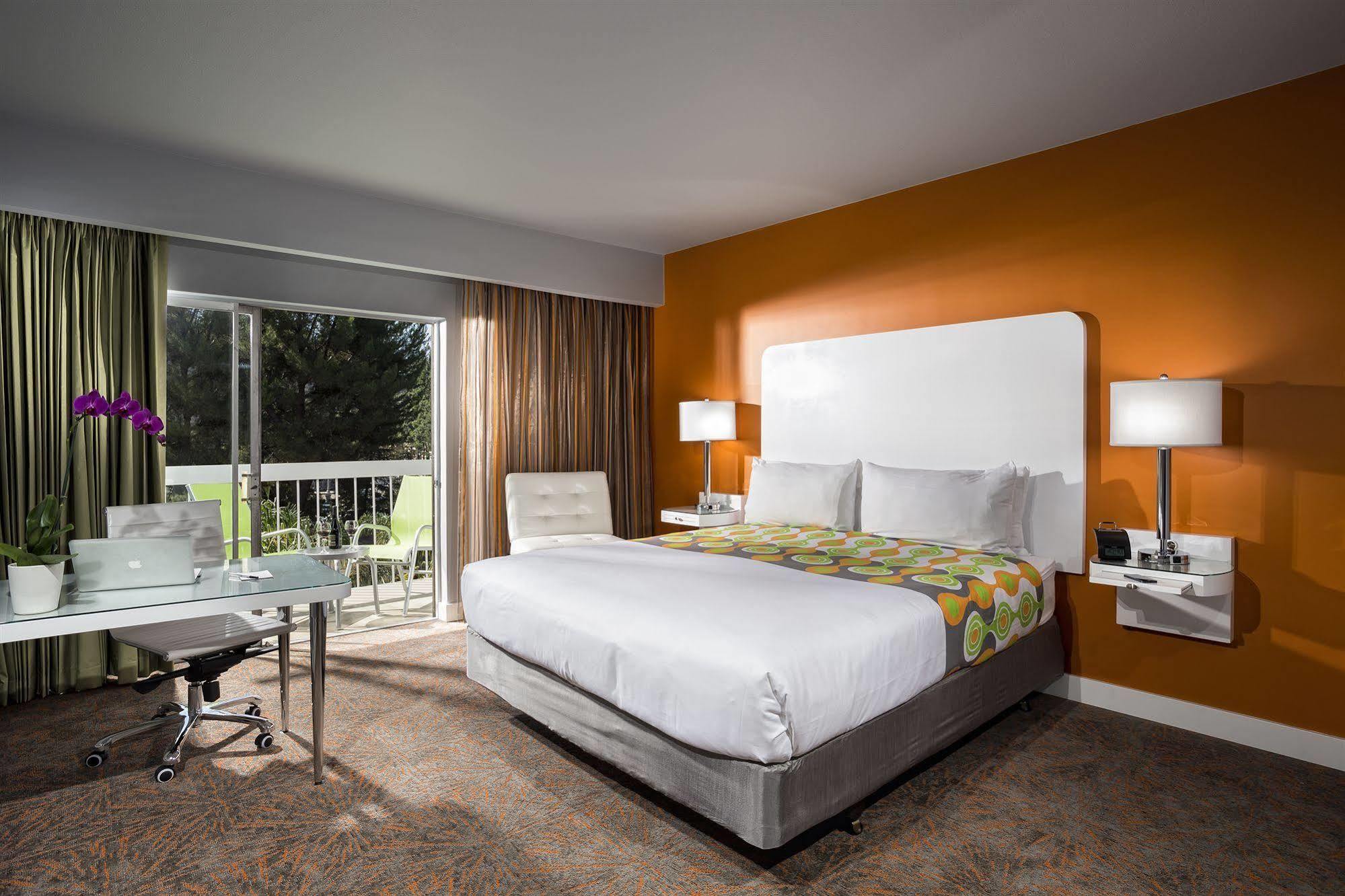 Hotel Sportsmen's
