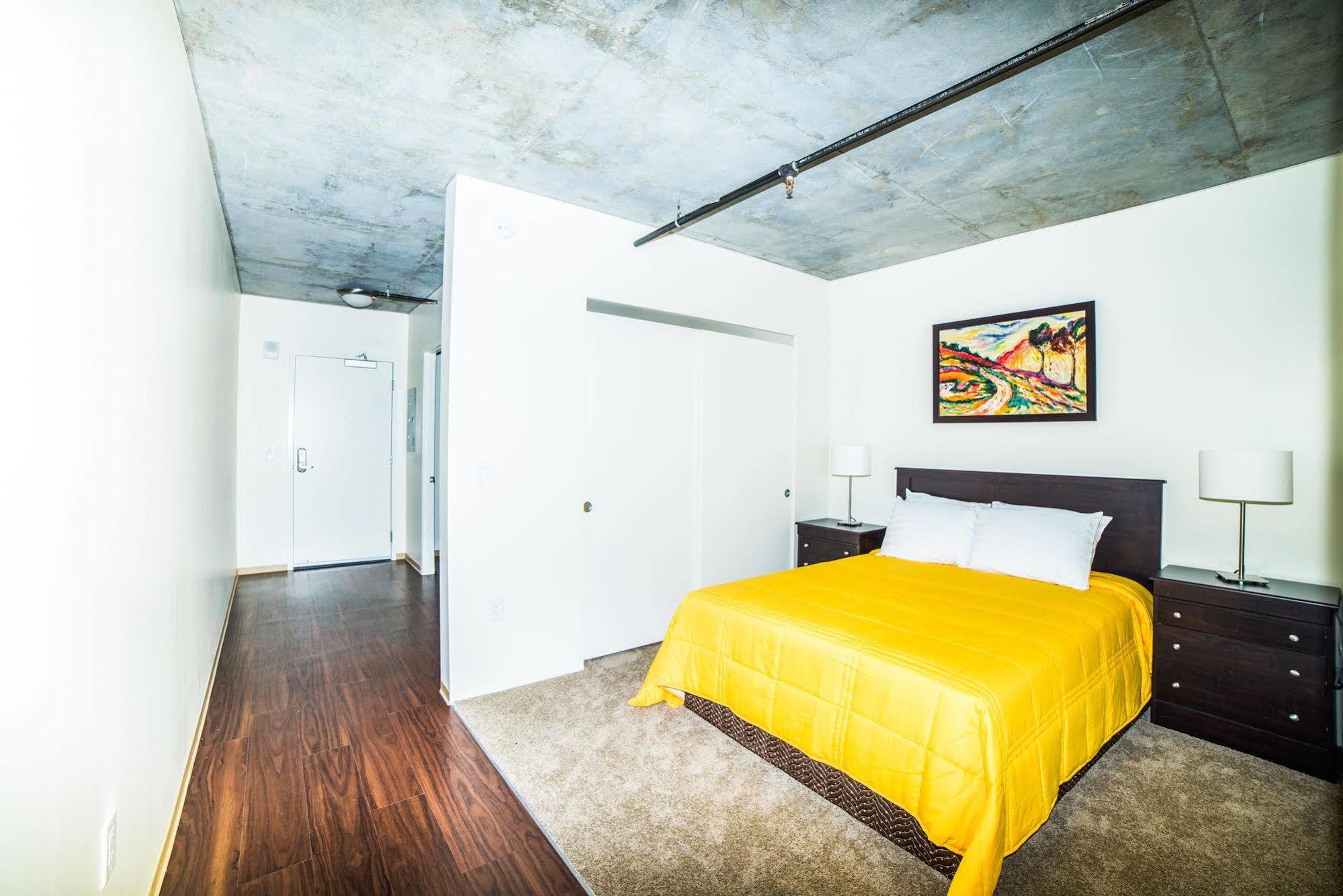 Hollywood Panorama Suites Los Angeles